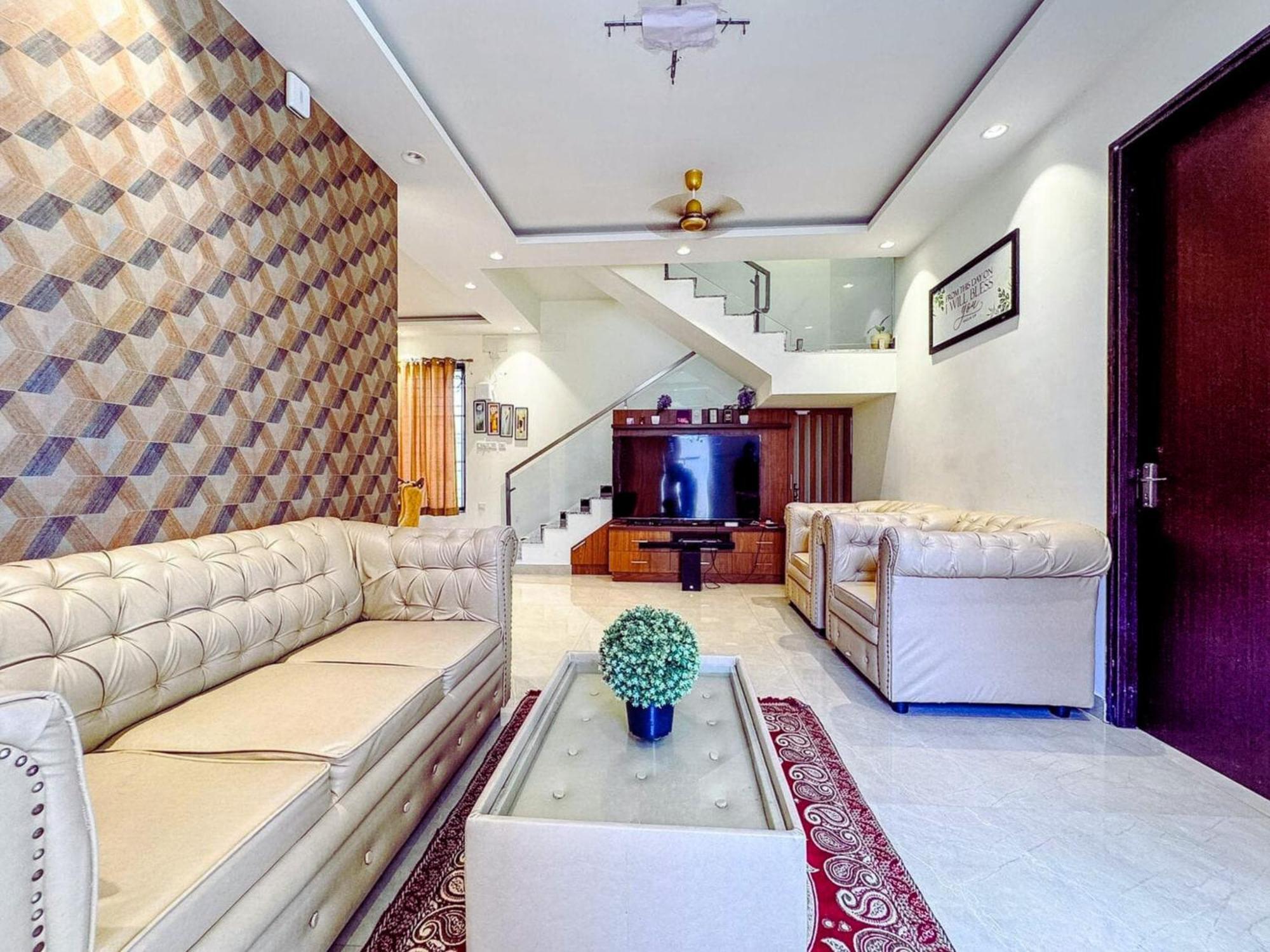 Villa Private With Swimming Pool
