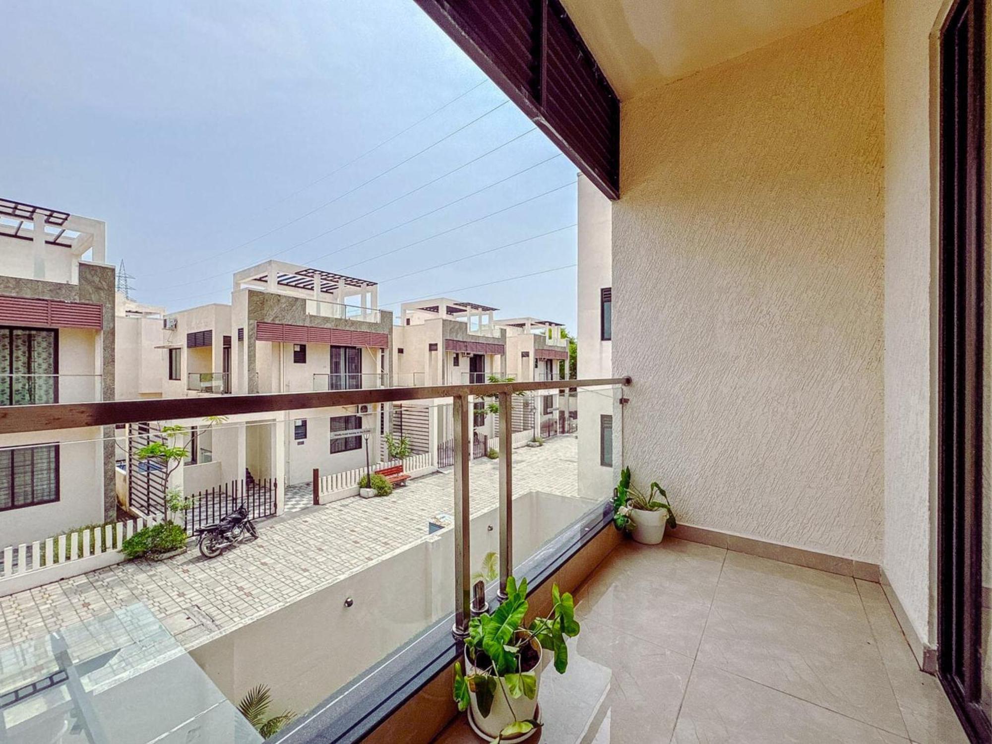 Private With Swimming Pool Villa *